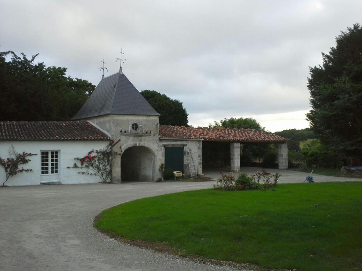 Chaniers Le Logis Du Plessis Bed & Breakfast エクステリア 写真