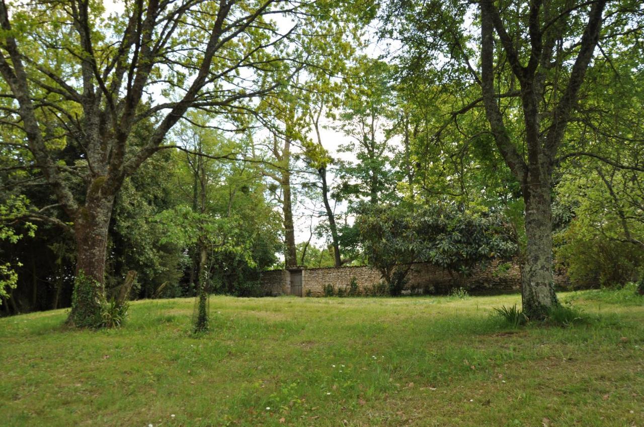 Chaniers Le Logis Du Plessis Bed & Breakfast エクステリア 写真