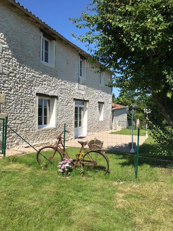 Chaniers Le Logis Du Plessis Bed & Breakfast エクステリア 写真